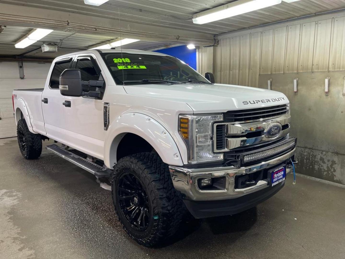 2018 WHITE FORD F350 SUPER DUTY (1FT8W3B64JE) with an 6.2L engine, Automatic transmission, located at 2525 S. Cushman, Fairbanks, AK, 99701, (907) 452-5707, 64.824036, -147.712311 - Photo#0