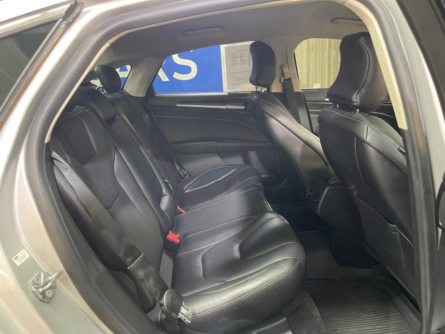 2019 SILVER FORD FUSION TITANIUM (3FA6P0SU4KR) with an 2.0L engine, Continuously Variable transmission, located at 2525 S. Cushman, Fairbanks, AK, 99701, (907) 452-5707, 64.824036, -147.712311 - Photo#4