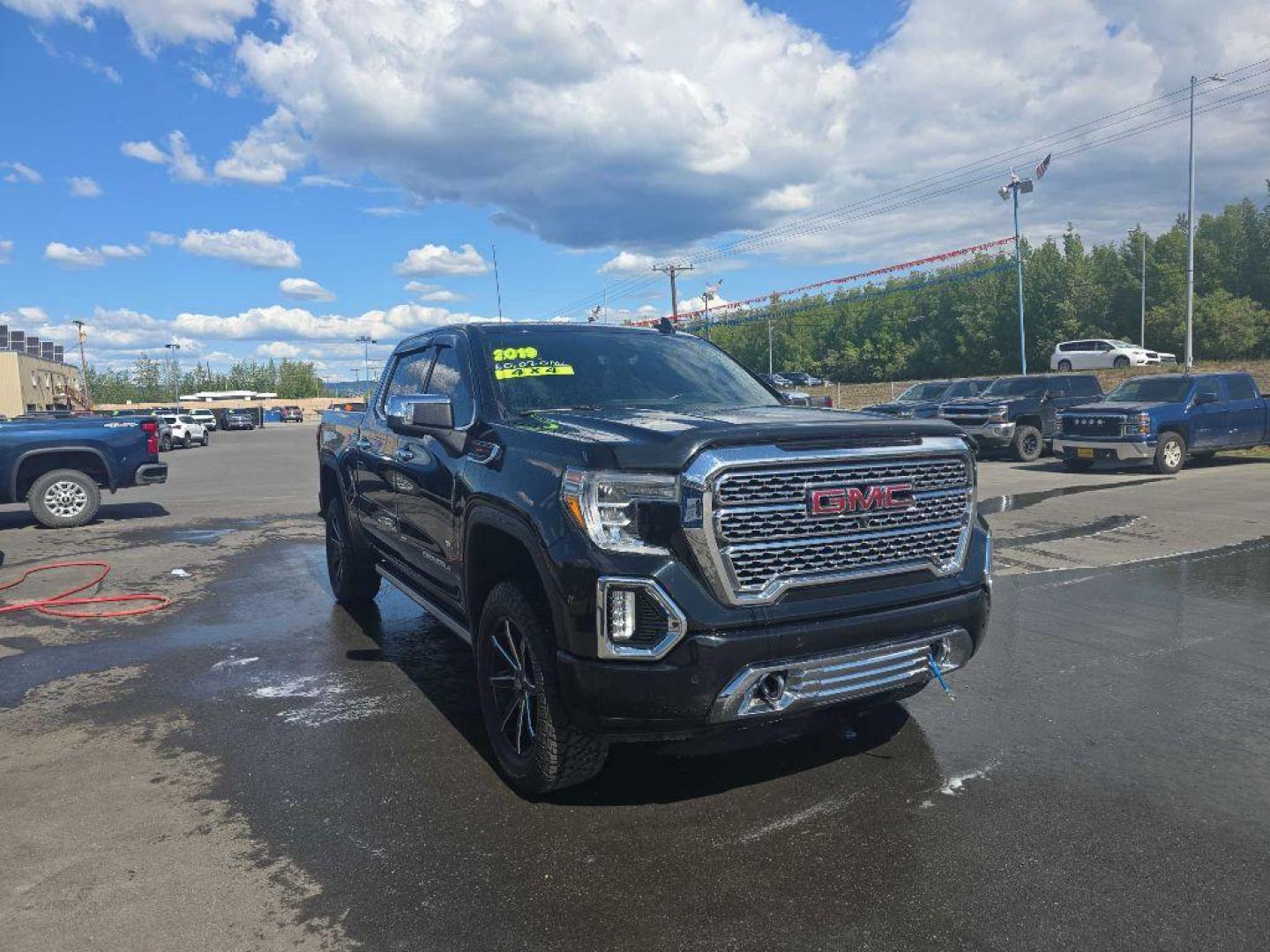 2019 BLACK GMC SIERRA 1500 DENALI (1GTU9FELXKZ) with an 6.2L engine, Automatic transmission, located at 2525 S. Cushman, Fairbanks, AK, 99701, (907) 452-5707, 64.824036, -147.712311 - Photo#0