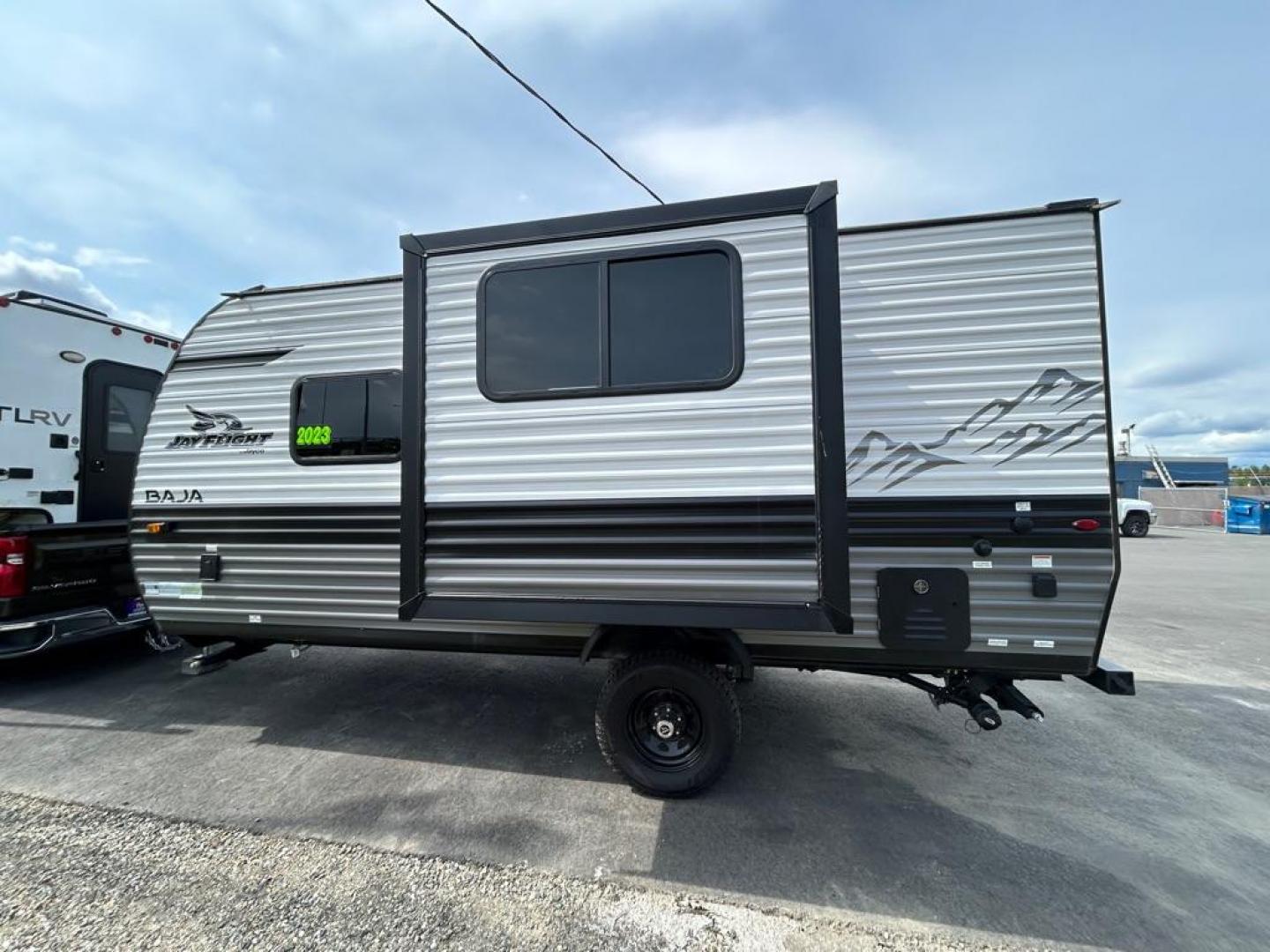 2023 WHITE JAYCO Jayco M-183 RB 21ft (1UJBC0AJ0P7) , Automatic transmission, located at 2525 S. Cushman, Fairbanks, AK, 99701, (907) 452-5707, 64.824036, -147.712311 - Photo#1