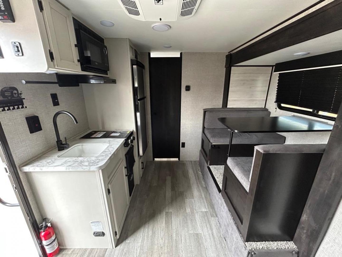 2023 WHITE JAYCO Jayco M-183 RB 21ft (1UJBC0AJ0P7) , Automatic transmission, located at 2525 S. Cushman, Fairbanks, AK, 99701, (907) 452-5707, 64.824036, -147.712311 - Photo#3