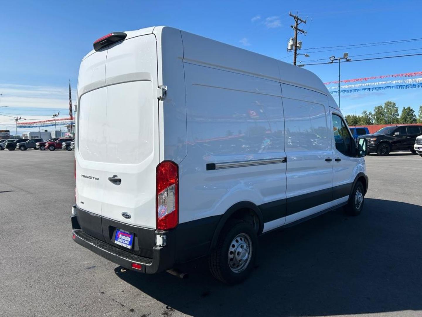 2022 WHITE FORD TRANSIT T-250 (1FTBR2X83NK) with an 3.5L engine, Automatic transmission, located at 2525 S. Cushman, Fairbanks, AK, 99701, (907) 452-5707, 64.824036, -147.712311 - Photo#2