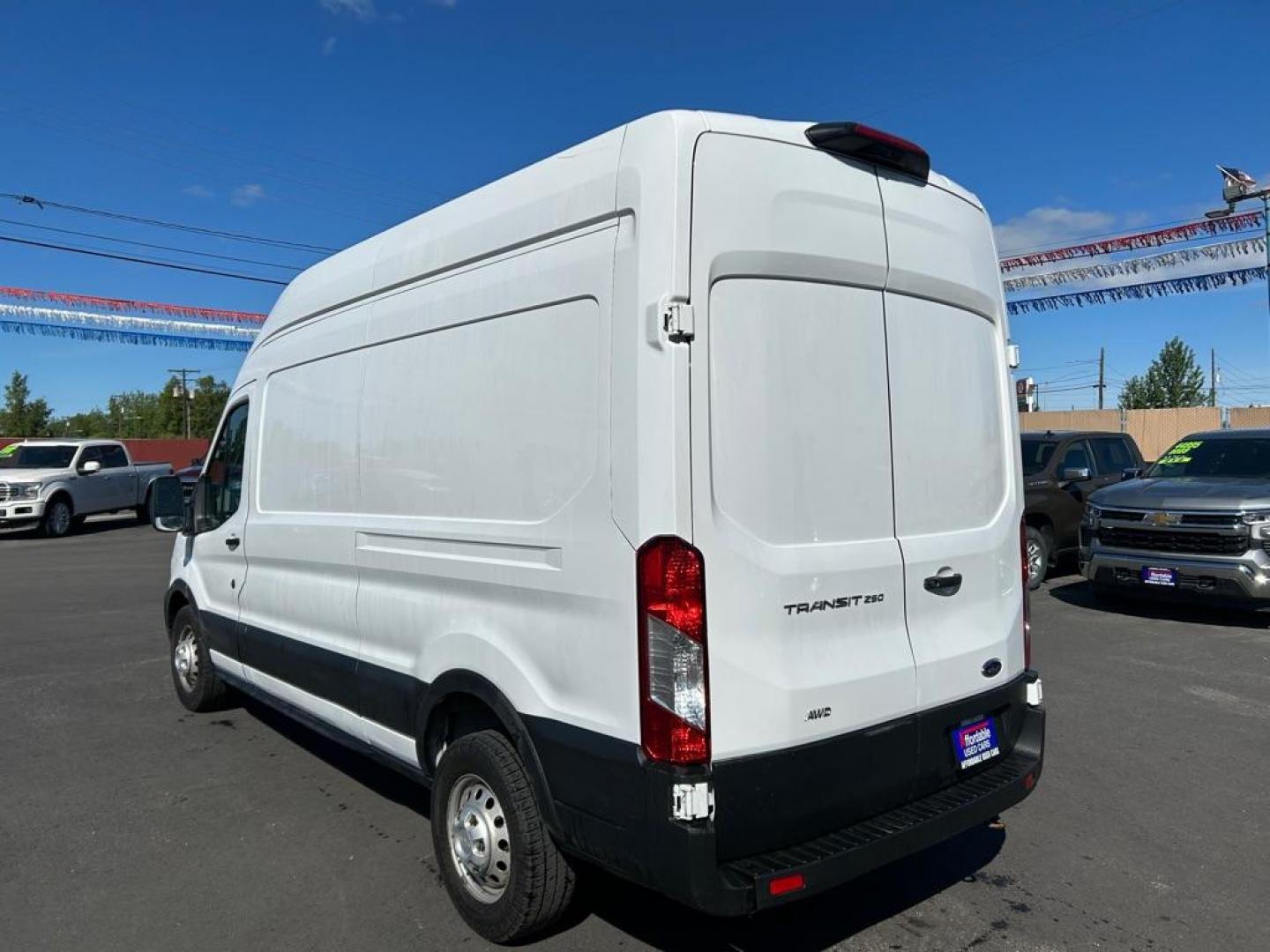 2022 WHITE FORD TRANSIT T-250 (1FTBR2X83NK) with an 3.5L engine, Automatic transmission, located at 2525 S. Cushman, Fairbanks, AK, 99701, (907) 452-5707, 64.824036, -147.712311 - Photo#3