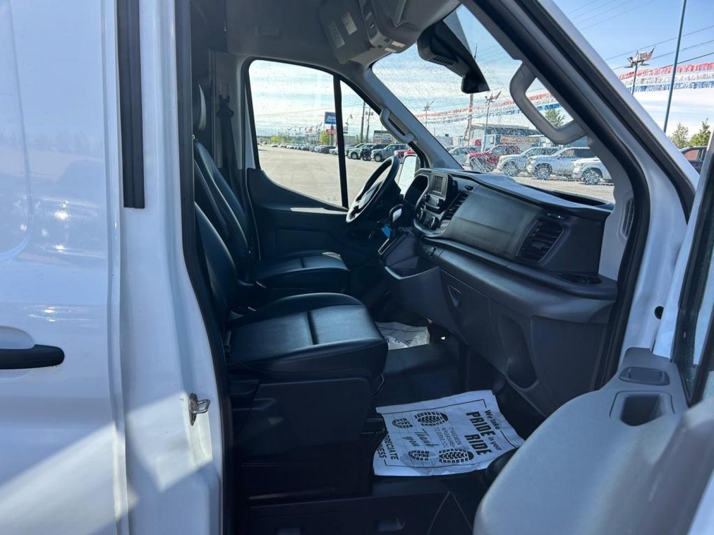 2022 WHITE FORD TRANSIT T-250 (1FTBR2X83NK) with an 3.5L engine, Automatic transmission, located at 2525 S. Cushman, Fairbanks, AK, 99701, (907) 452-5707, 64.824036, -147.712311 - Photo#4