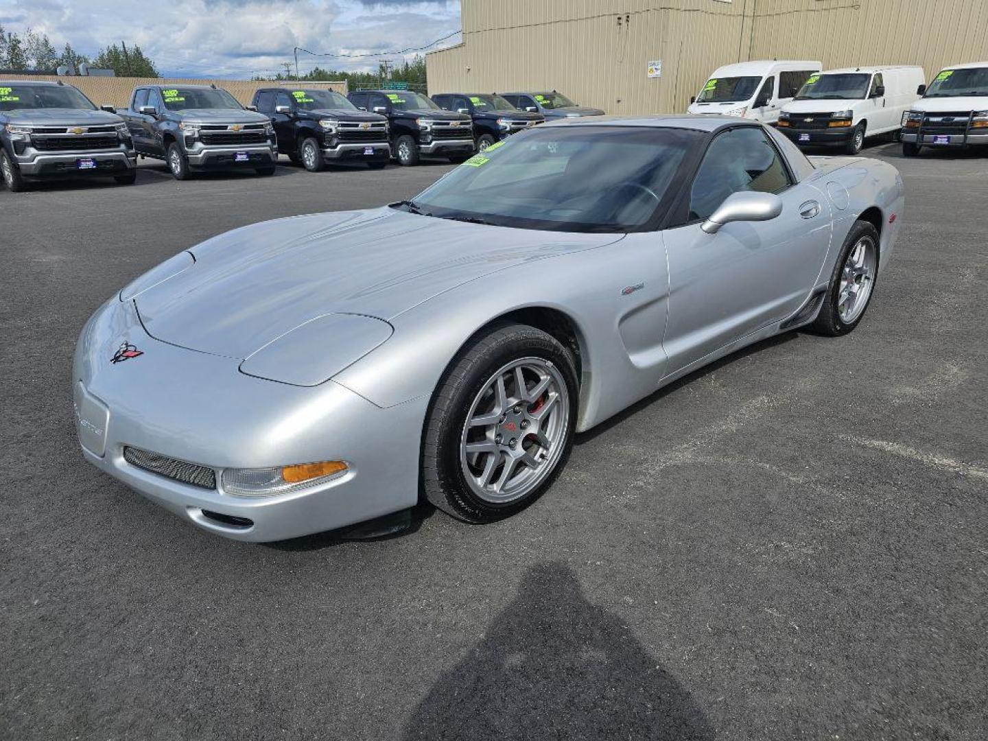2002 SILVER CHEVROLET CORVETTE Z06 Z06 (1G1YY12S025) with an 5.7L engine, 4-Speed Manual transmission, located at 2525 S. Cushman, Fairbanks, AK, 99701, (907) 452-5707, 64.824036, -147.712311 - Photo#1
