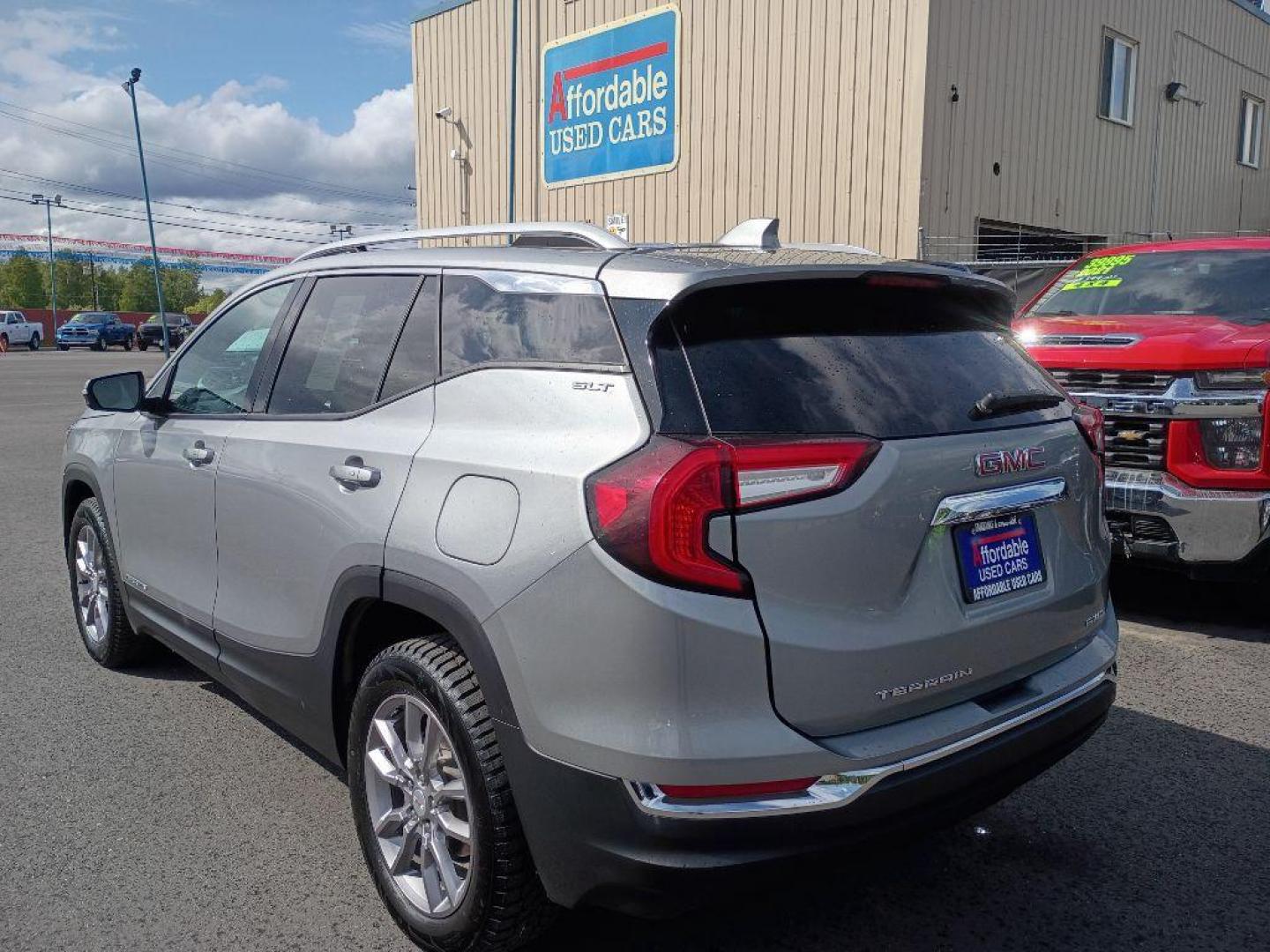 2023 SILVER GMC TERRAIN SLT (3GKALVEG7PL) with an 1.5L engine, Automatic transmission, located at 2525 S. Cushman, Fairbanks, AK, 99701, (907) 452-5707, 64.824036, -147.712311 - Photo#3