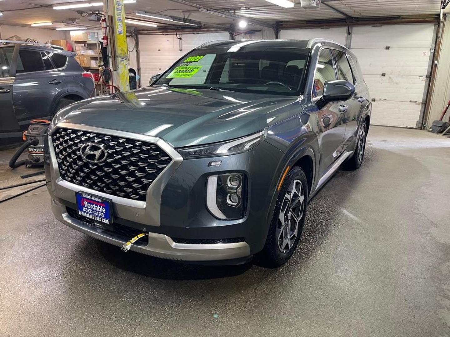 2022 GRAY HYUNDAI PALISADE CALLIGRAPHY (KM8R7DHEXNU) with an 3.8L engine, Automatic transmission, located at 2525 S. Cushman, Fairbanks, AK, 99701, (907) 452-5707, 64.824036, -147.712311 - Photo#1