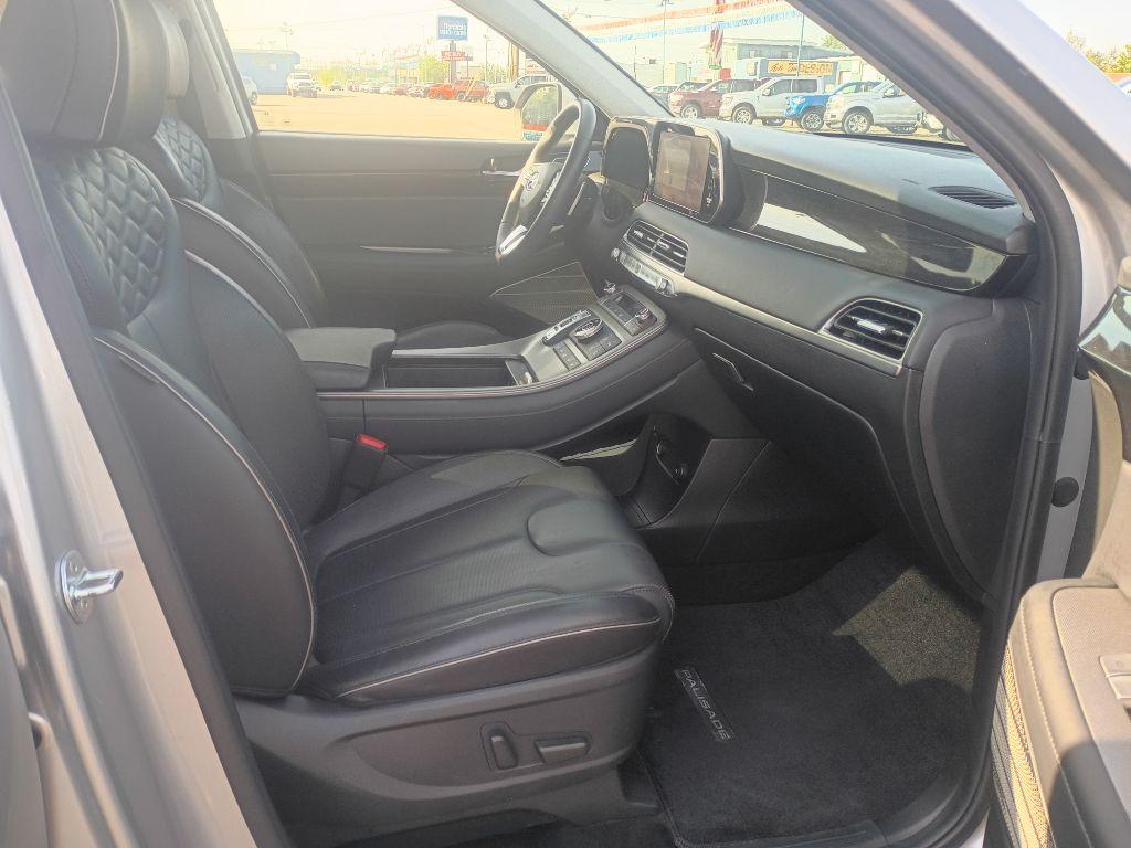 photo of 2021 HYUNDAI PALISADE LIMITED