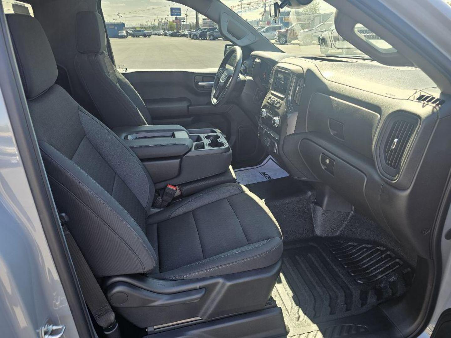 2025 GRAY GMC SIERRA 1500 (3GTNUAEK7SG) with an 2.7L engine, Automatic transmission, located at 2525 S. Cushman, Fairbanks, AK, 99701, (907) 452-5707, 64.824036, -147.712311 - Photo#4