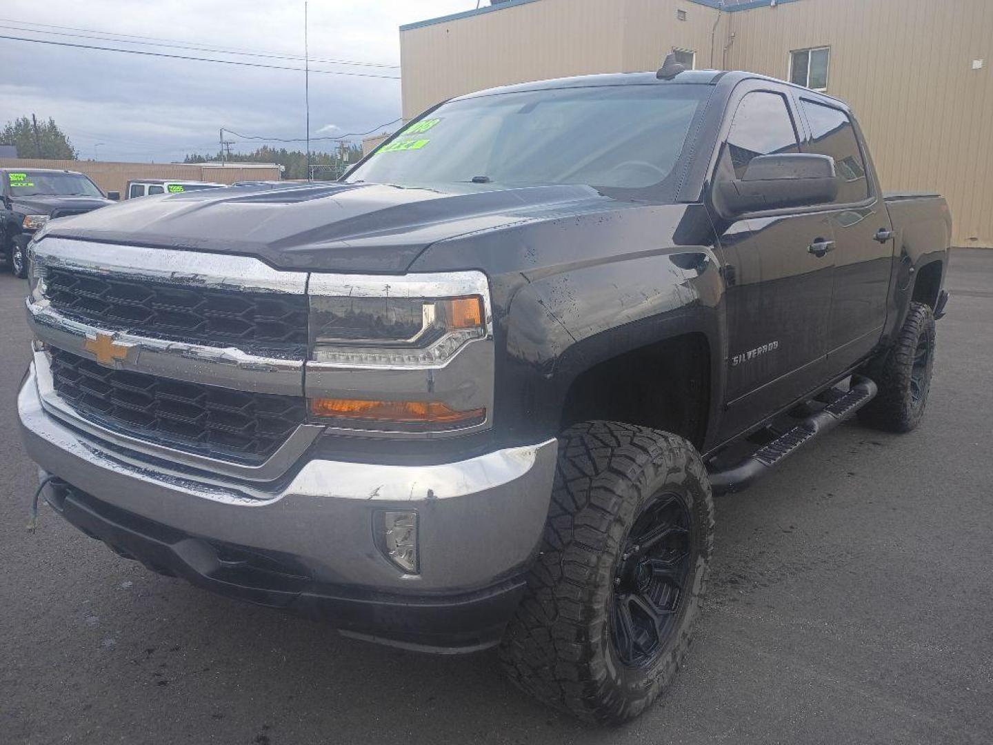 2018 BLACK CHEVROLET SILVERADO 1500 LT (3GCUKREC5JG) with an 5.3L engine, Automatic transmission, located at 2525 S. Cushman, Fairbanks, AK, 99701, (907) 452-5707, 64.824036, -147.712311 - Photo#1
