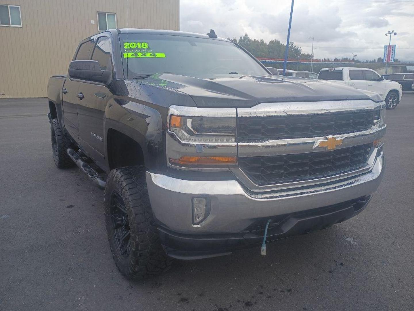 2018 BLACK CHEVROLET SILVERADO 1500 LT (3GCUKREC5JG) with an 5.3L engine, Automatic transmission, located at 2525 S. Cushman, Fairbanks, AK, 99701, (907) 452-5707, 64.824036, -147.712311 - Photo#0