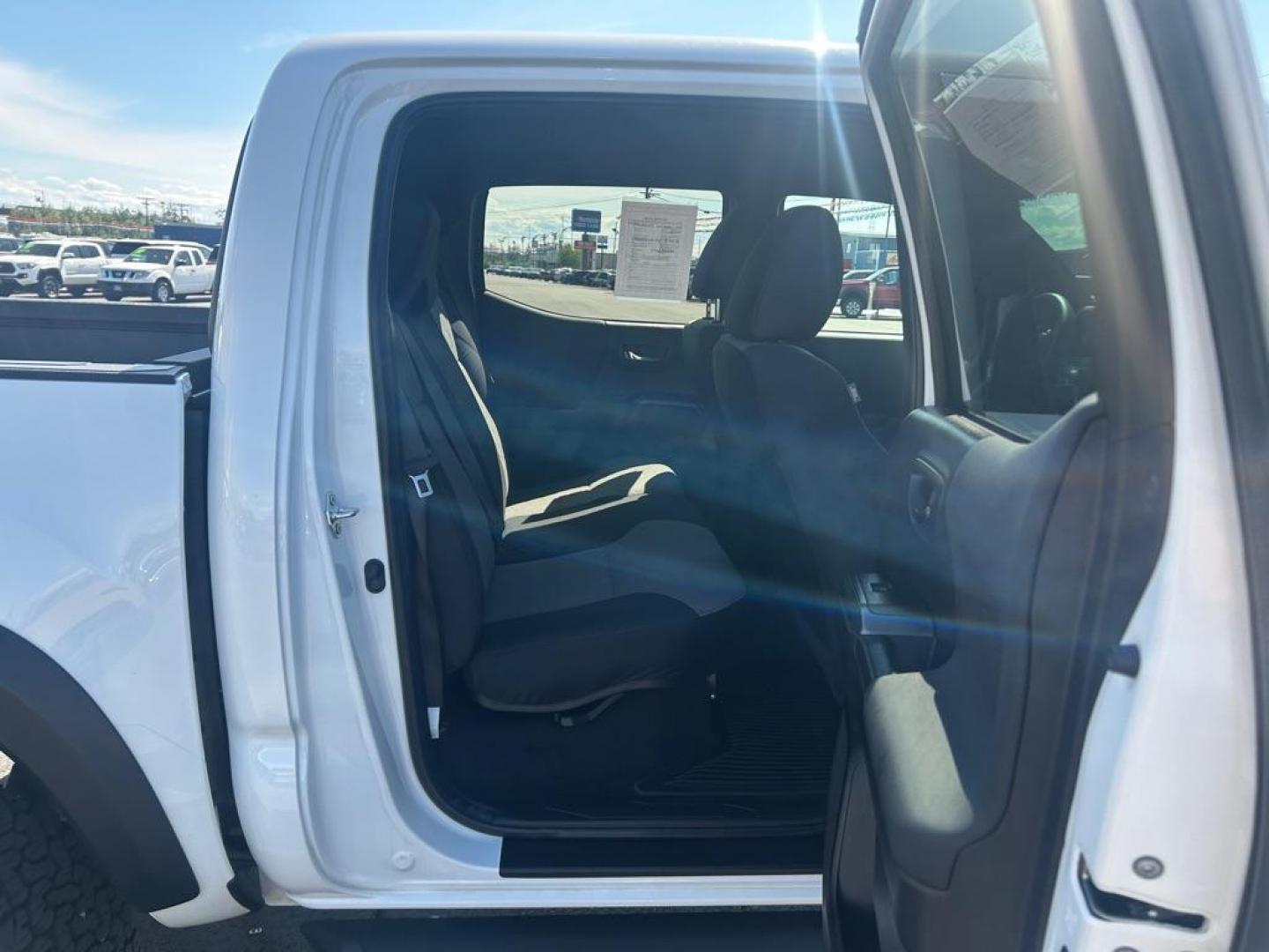 2023 WHITE TOYOTA TACOMA DOUBLE CAB (3TMCZ5AN2PM) with an 3.5L engine, Automatic transmission, located at 2525 S. Cushman, Fairbanks, AK, 99701, (907) 452-5707, 64.824036, -147.712311 - Photo#5
