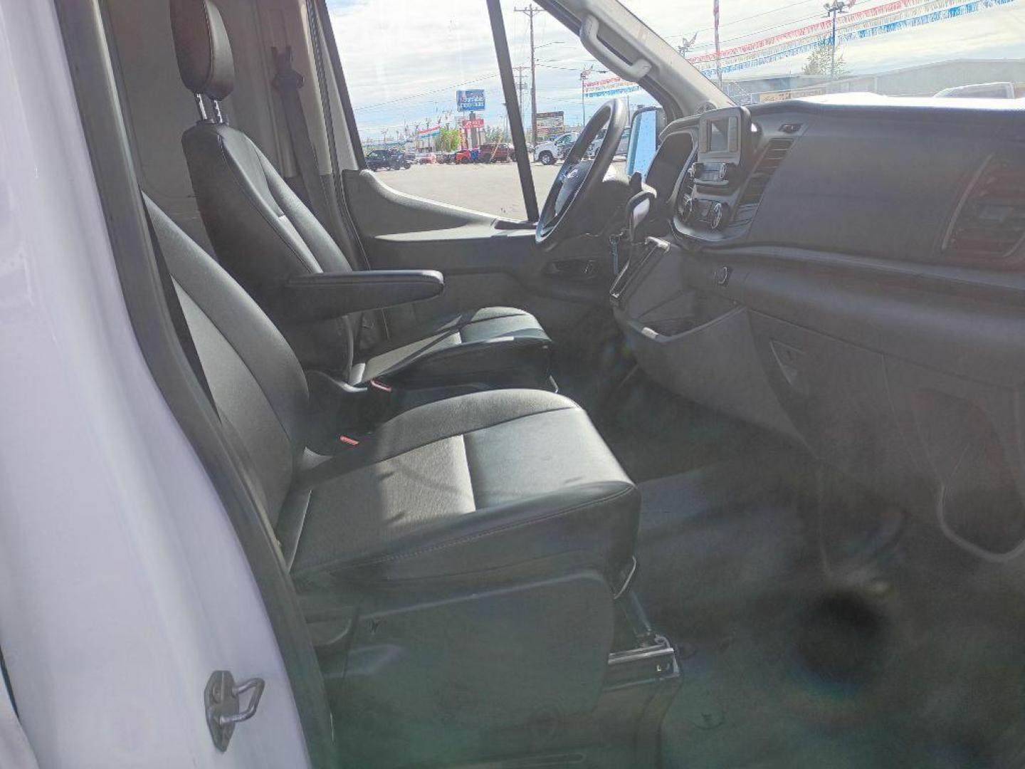 2022 FORD TRANSIT T-250 (1FTBR3U85NK) with an 3.5L engine, Automatic transmission, located at 2525 S. Cushman, Fairbanks, AK, 99701, (907) 452-5707, 64.824036, -147.712311 - Photo#0