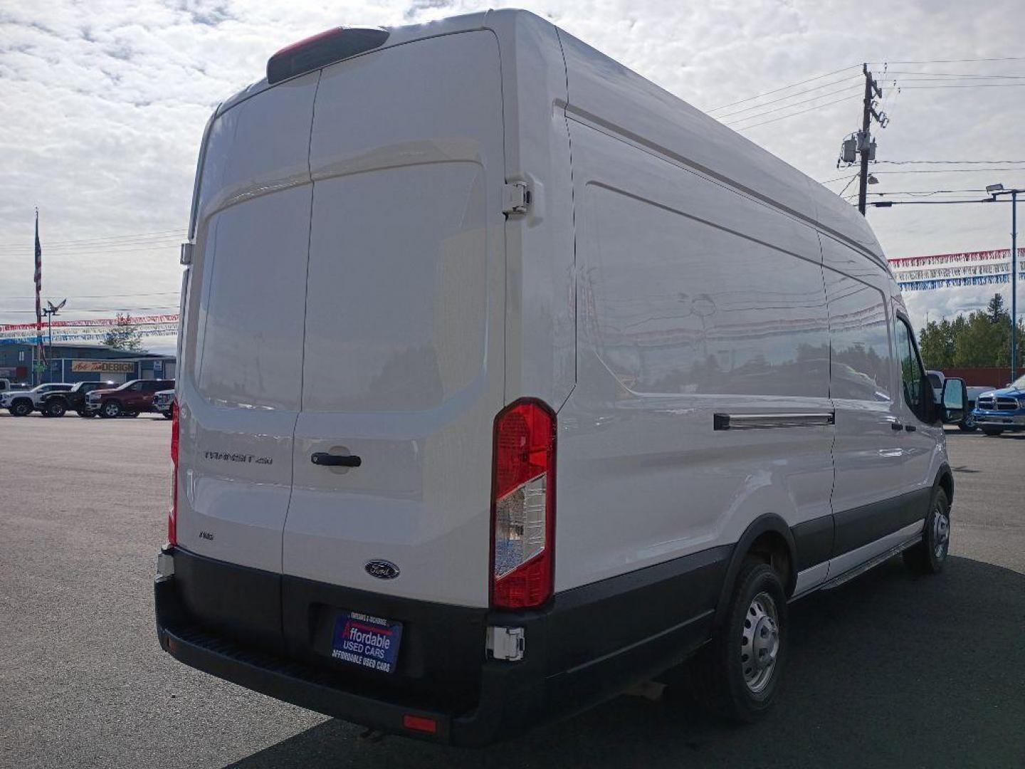 2022 FORD TRANSIT T-250 (1FTBR3U85NK) with an 3.5L engine, Automatic transmission, located at 2525 S. Cushman, Fairbanks, AK, 99701, (907) 452-5707, 64.824036, -147.712311 - Photo#1