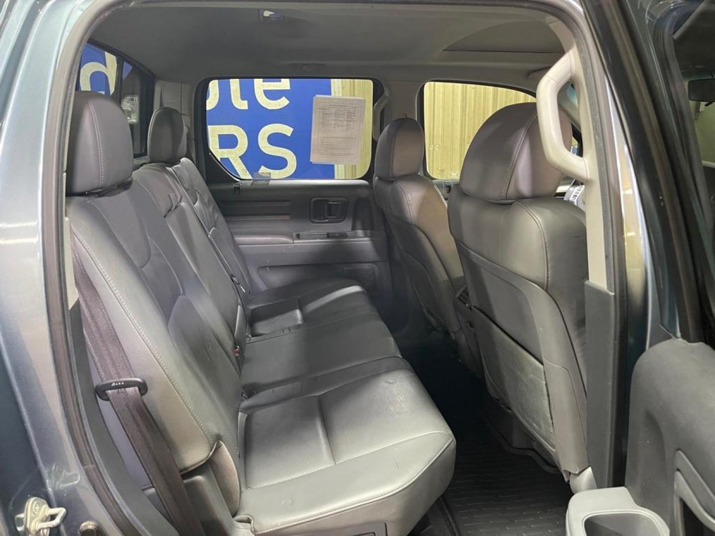 2007 GRAY HONDA RIDGELINE RTL (2HJYK16537H) with an 3.5L engine, Automatic transmission, located at 2525 S. Cushman, Fairbanks, AK, 99701, (907) 452-5707, 64.824036, -147.712311 - Photo#4