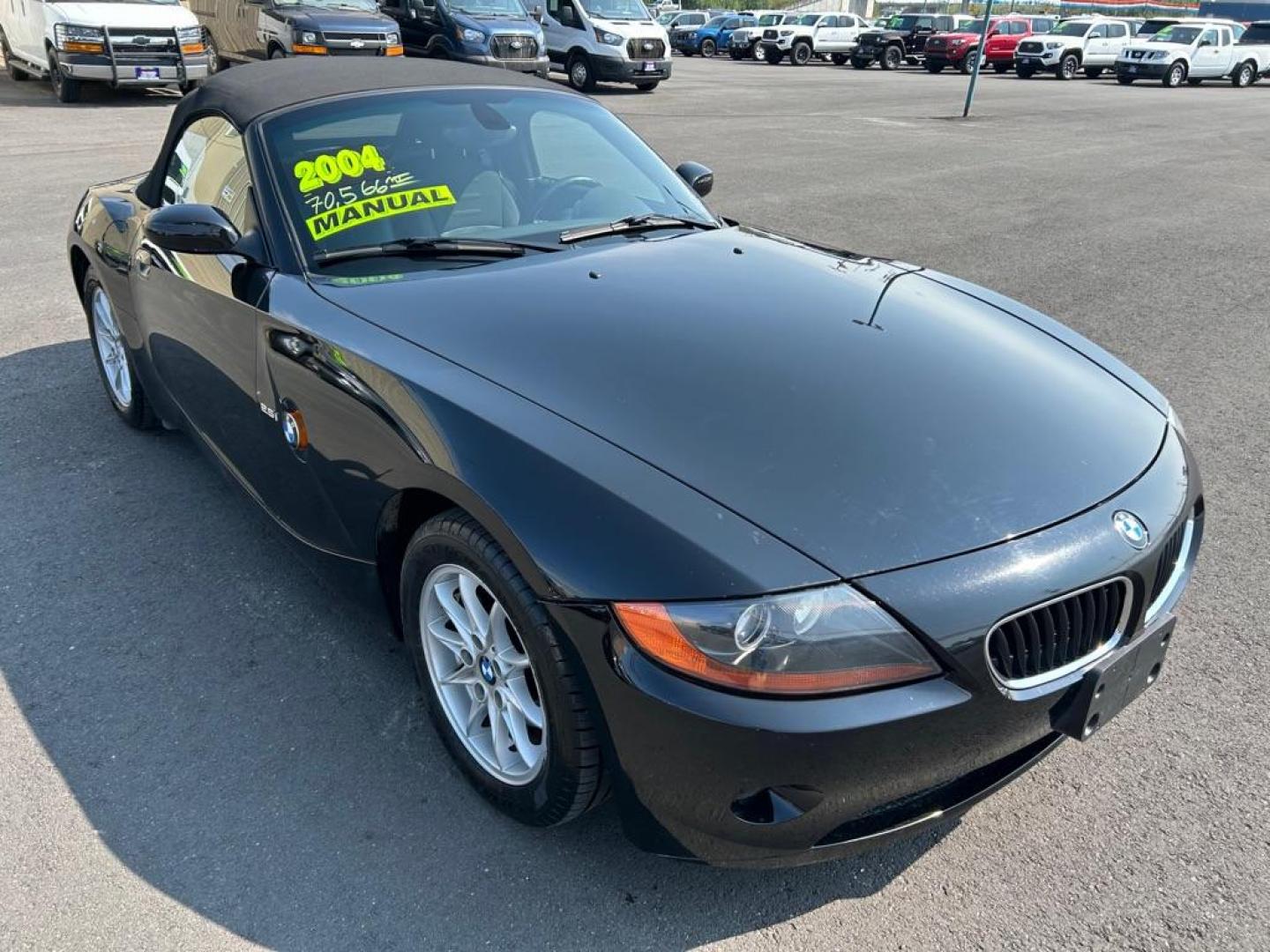 2004 BLACK BMW Z4 2.5 (4USBT33544L) with an 2.5L engine, 5-Speed Manual transmission, located at 2525 S. Cushman, Fairbanks, AK, 99701, (907) 452-5707, 64.824036, -147.712311 - Photo#1