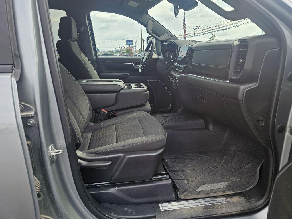 photo of 2024 CHEVROLET SILVERADO 2500 HEAVY DUTY LT