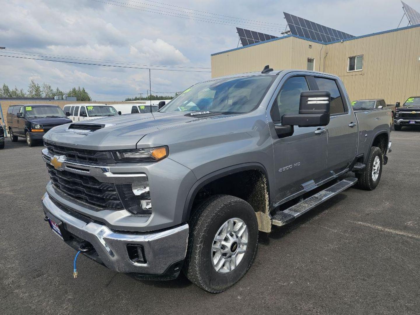 2024 SILVER CHEVROLET SILVERADO 2500 HEAVY DUTY LT (2GC4YNE76R1) with an 6.6L engine, Automatic transmission, located at 2525 S. Cushman, Fairbanks, AK, 99701, (907) 452-5707, 64.824036, -147.712311 - Photo#1
