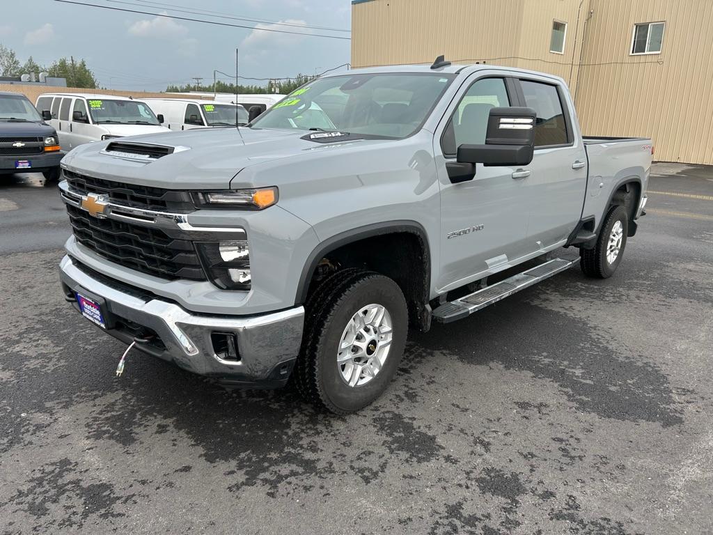 photo of 2024 CHEVROLET SILVERADO 2500 HEAVY DUTY LT