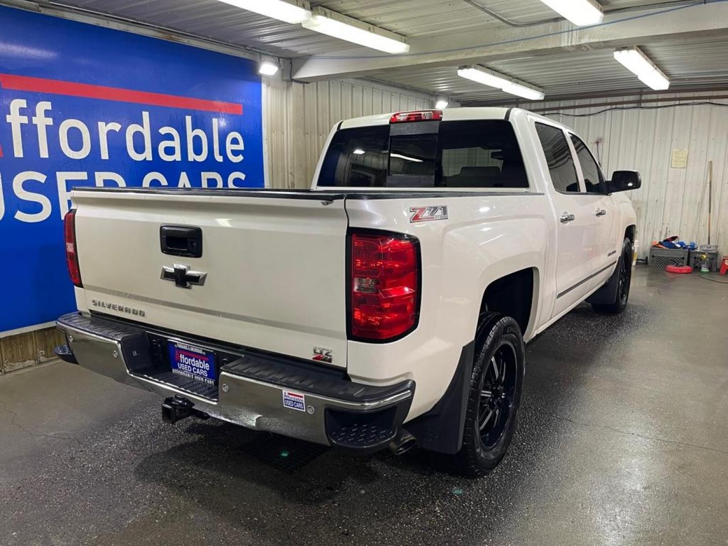 2014 WHITE CHEVROLET SILVERADO 1500 LTZ (3GCUKSEC3EG) with an 5.3L engine, Automatic transmission, located at 2525 S. Cushman, Fairbanks, AK, 99701, (907) 452-5707, 64.824036, -147.712311 - Photo#2