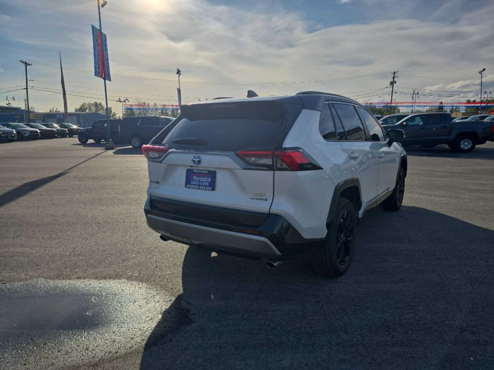 2023 WHITE TOYOTA RAV4 XSE (2T3E6RFV8PW) with an 2.5L engine, Automatic transmission, located at 2525 S. Cushman, Fairbanks, AK, 99701, (907) 452-5707, 64.824036, -147.712311 - Photo#2