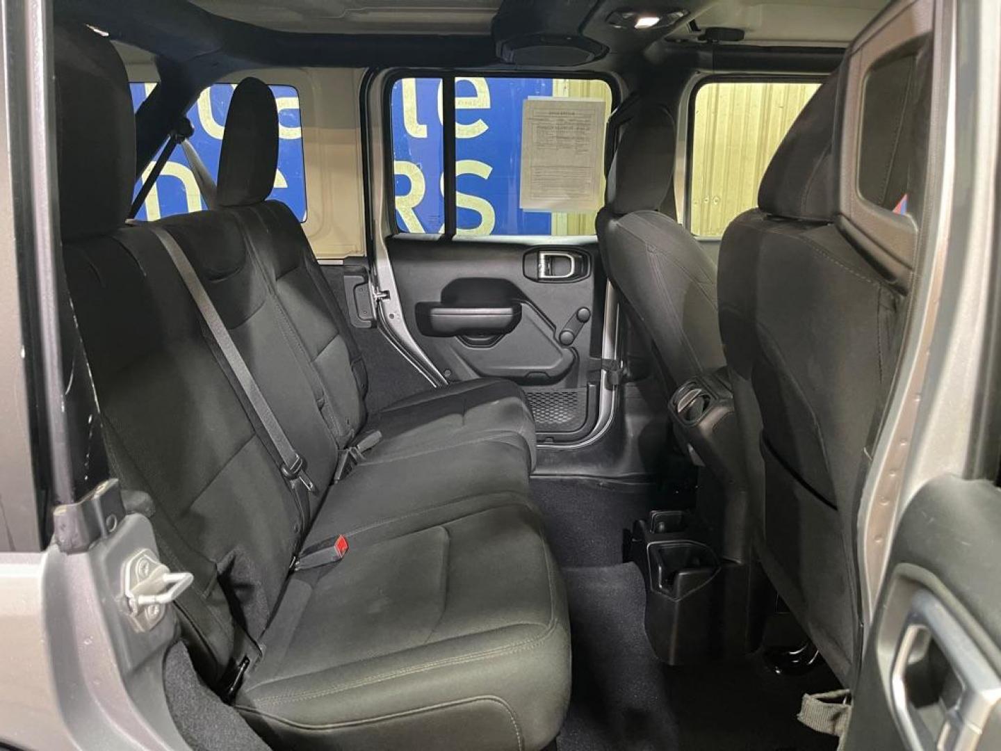 2018 GRAY JEEP WRANGLER UNLIMI SPORT (1C4HJXDG3JW) with an 3.6L engine, Automatic transmission, located at 2525 S. Cushman, Fairbanks, AK, 99701, (907) 452-5707, 64.824036, -147.712311 - Photo#4