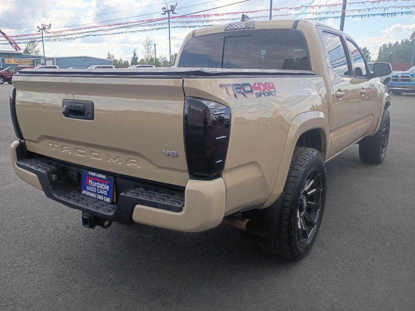 2020 TAN TOYOTA TACOMA DOUBLE CAB (5TFCZ5AN2LX) with an 3.5L engine, 6-Speed Manual transmission, located at 2525 S. Cushman, Fairbanks, AK, 99701, (907) 452-5707, 64.824036, -147.712311 - Photo#3