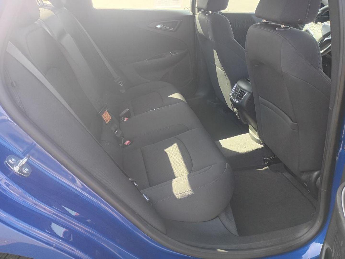 2023 BLUE CHEVROLET MALIBU LT (1G1ZD5ST2PF) with an 1.5L engine, Continuously Variable transmission, located at 2525 S. Cushman, Fairbanks, AK, 99701, (907) 452-5707, 64.824036, -147.712311 - Photo#4