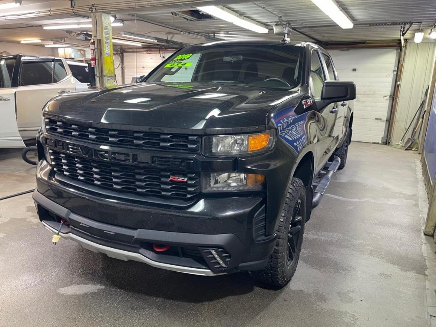 2019 BLACK CHEVROLET SILVERADO 1500 TRAIL BOSS CUSTOM (1GCPYCEF7KZ) with an 5.3L engine, Automatic transmission, located at 2525 S. Cushman, Fairbanks, AK, 99701, (907) 452-5707, 64.824036, -147.712311 - Photo#1
