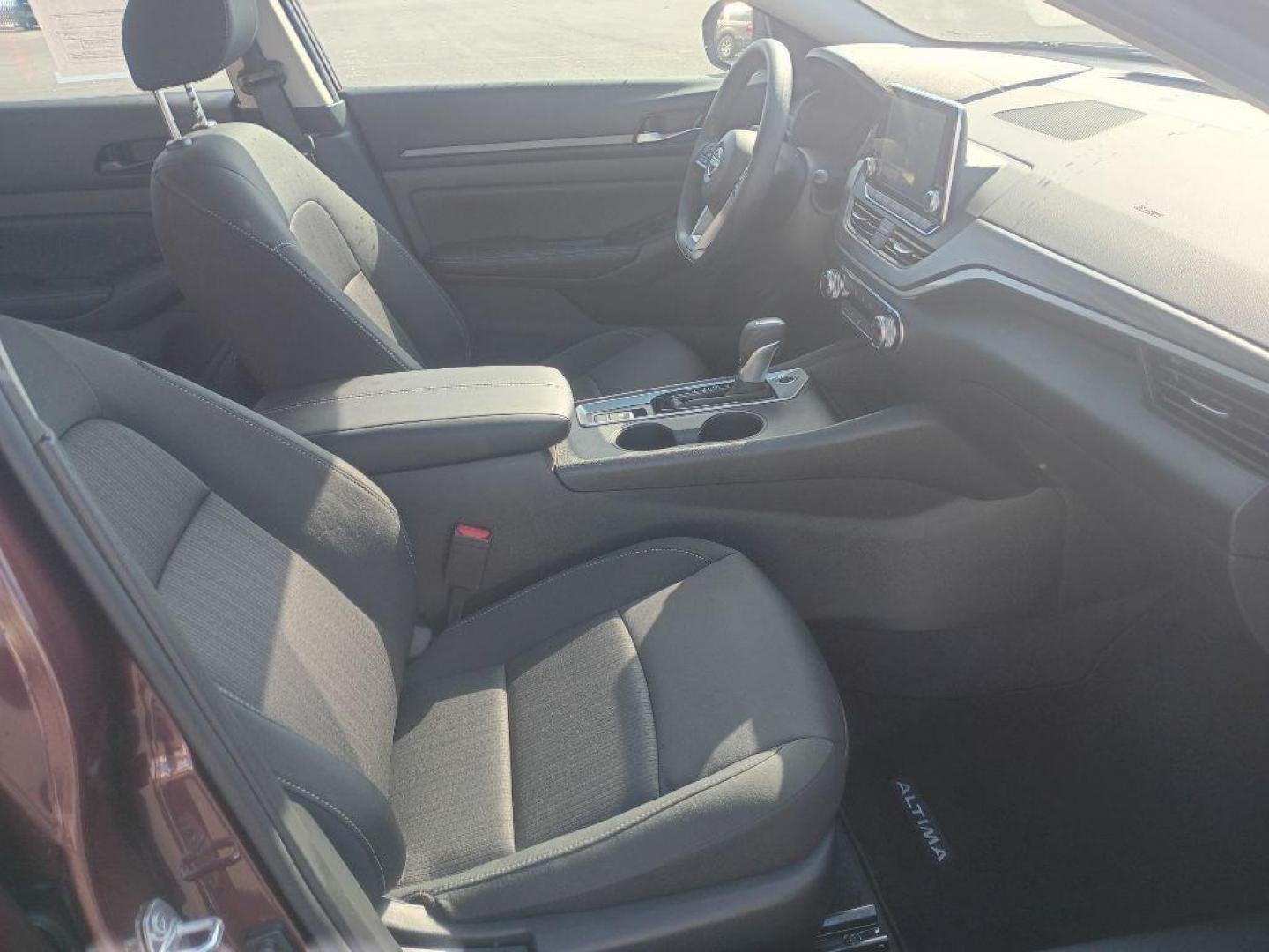 2025 MAROON NISSAN ALTIMA SV (1N4BL4DW3SN) with an 2.5L engine, Automatic transmission, located at 2525 S. Cushman, Fairbanks, AK, 99701, (907) 452-5707, 64.824036, -147.712311 - Photo#3
