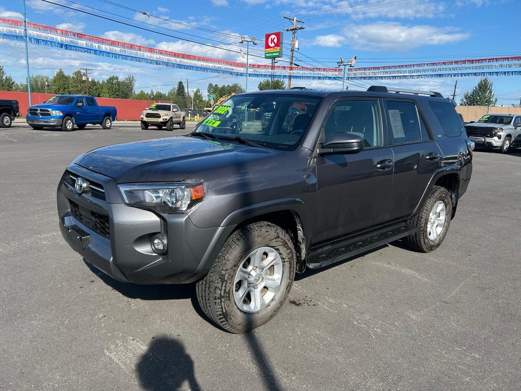 photo of 2022 TOYOTA 4RUNNER SR5/SR5 PREMIUM