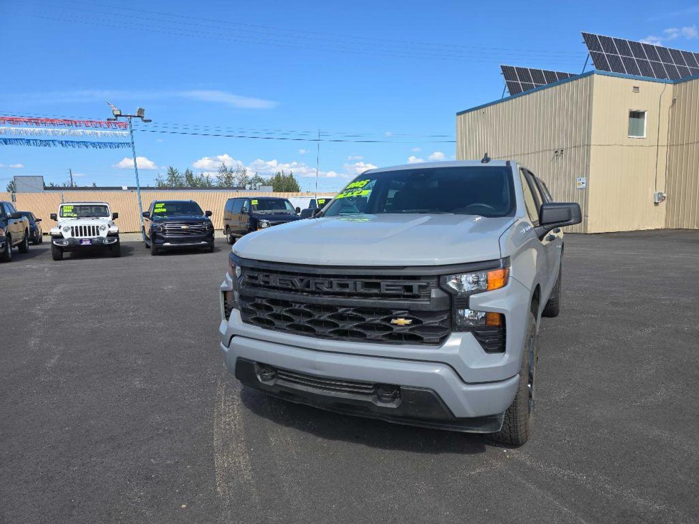 2025 GRAY CHEVROLET SILVERADO 1500 CUSTOM (1GCPKBEK4SZ) with an 2.7L engine, Automatic transmission, located at 2525 S. Cushman, Fairbanks, AK, 99701, (907) 452-5707, 64.824036, -147.712311 - Photo#4