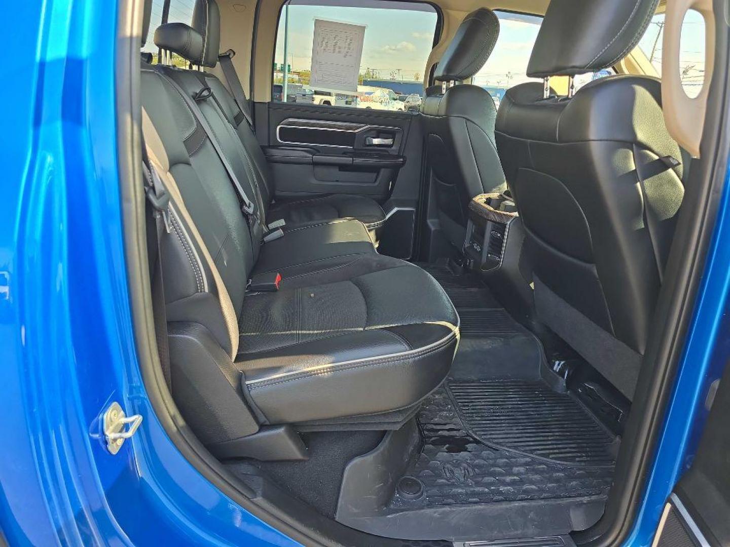 2021 BLUE RAM 3500 LARAMIE (3C63R3JJ7MG) with an 6.4L engine, Automatic transmission, located at 2525 S. Cushman, Fairbanks, AK, 99701, (907) 452-5707, 64.824036, -147.712311 - Photo#2