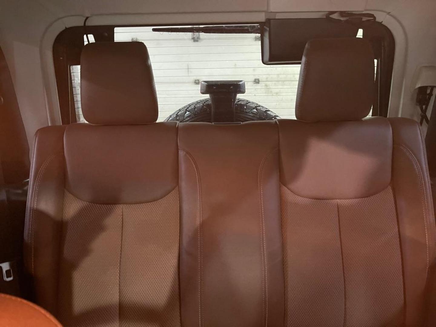 2017 WHITE JEEP WRANGLER SAHARA (1C4AJWBG7HL) with an 3.6L engine, 5-Speed Manual transmission, located at 2525 S. Cushman, Fairbanks, AK, 99701, (907) 452-5707, 64.824036, -147.712311 - Photo#4