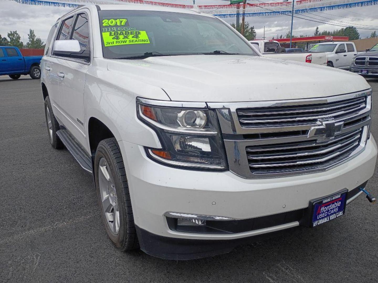 2017 WHITE CHEVROLET TAHOE 1500 PREMIER (1GNSKCKC0HR) with an 5.3L engine, Automatic transmission, located at 2525 S. Cushman, Fairbanks, AK, 99701, (907) 452-5707, 64.824036, -147.712311 - Photo#1