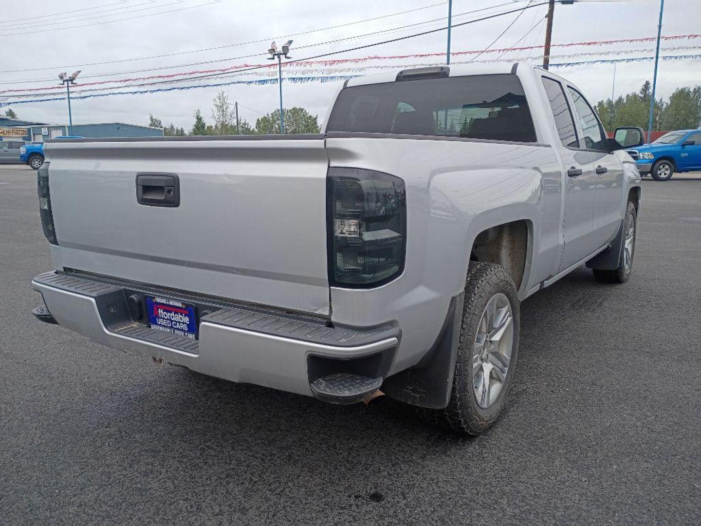 2017 SILVER CHEVROLET SILVERADO 1500 CUSTOM (1GCVKPEH6HZ) with an 4.3L engine, Automatic transmission, located at 2525 S. Cushman, Fairbanks, AK, 99701, (907) 452-5707, 64.824036, -147.712311 - Photo#2