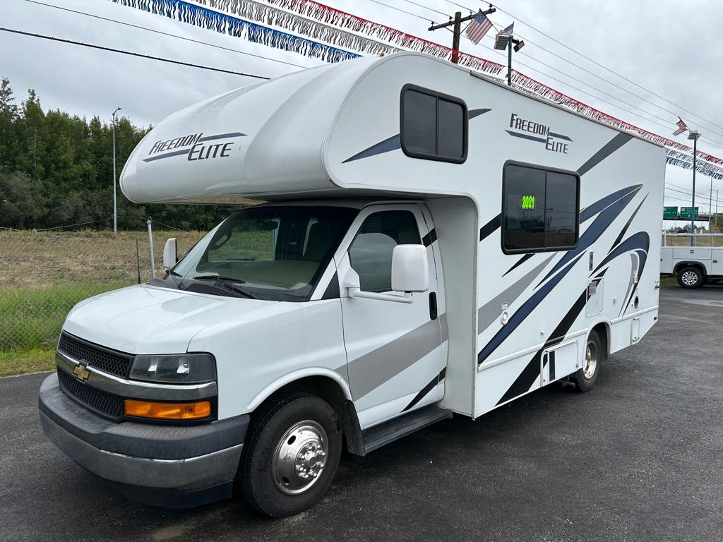 photo of 2021 THOR FREEDOM EXPRESS M-22HE GM
