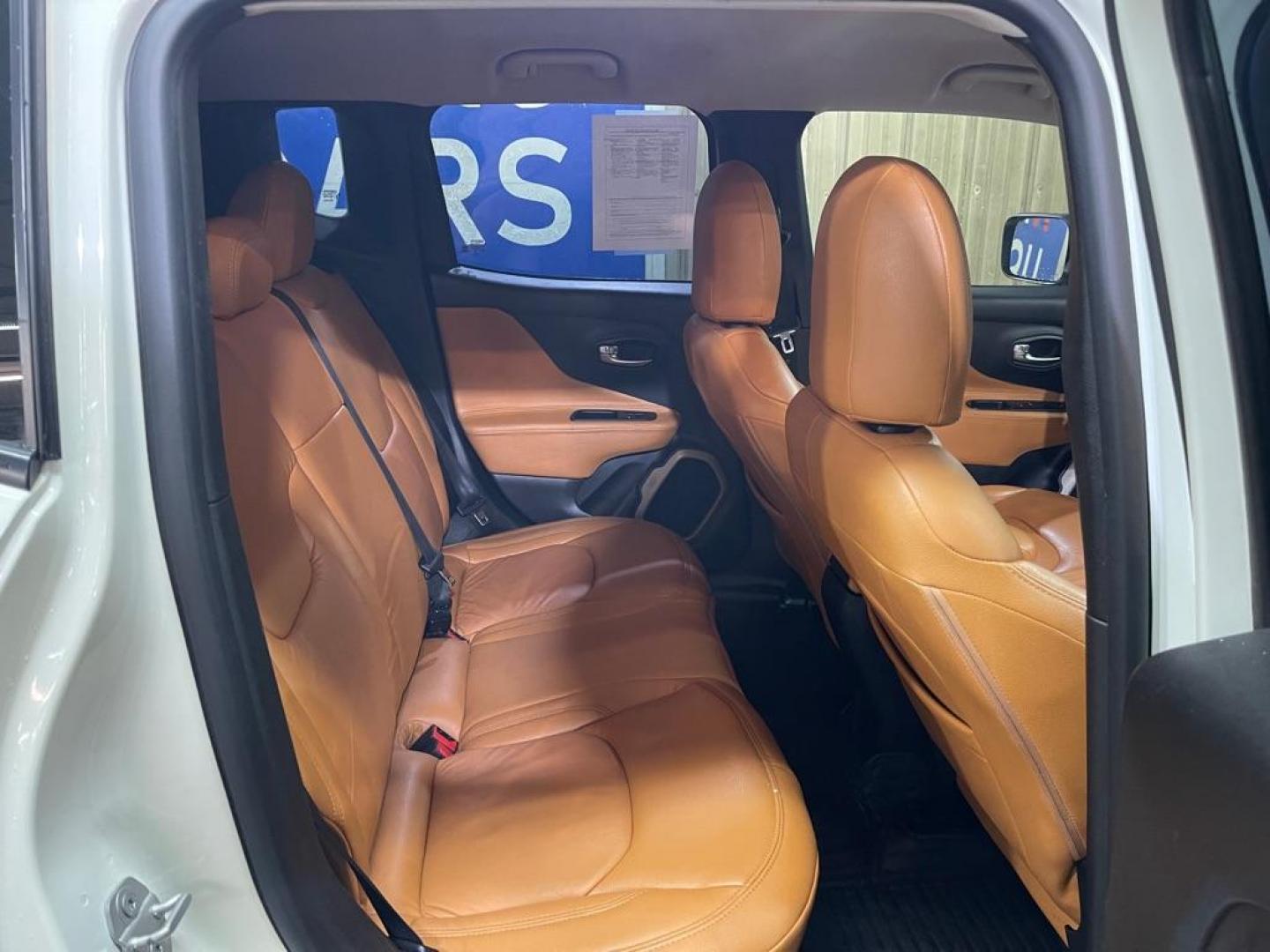 2015 WHITE JEEP RENEGADE SPORT (ZACCJAAT2FP) with an 2.4L engine, Automatic transmission, located at 2525 S. Cushman, Fairbanks, AK, 99701, (907) 452-5707, 64.824036, -147.712311 - Photo#4