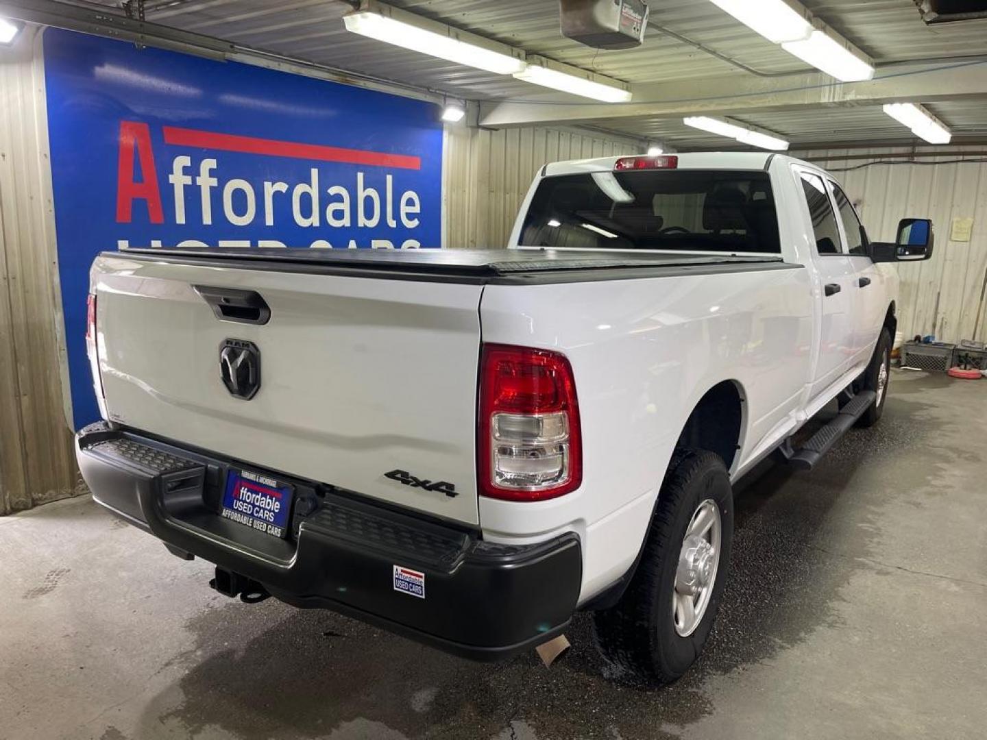 2024 WHTIE RAM 3500 TRADESMAN (3C63R3GJ8RG) with an 6.4L engine, Automatic transmission, located at 2525 S. Cushman, Fairbanks, AK, 99701, (907) 452-5707, 64.824036, -147.712311 - Photo#2