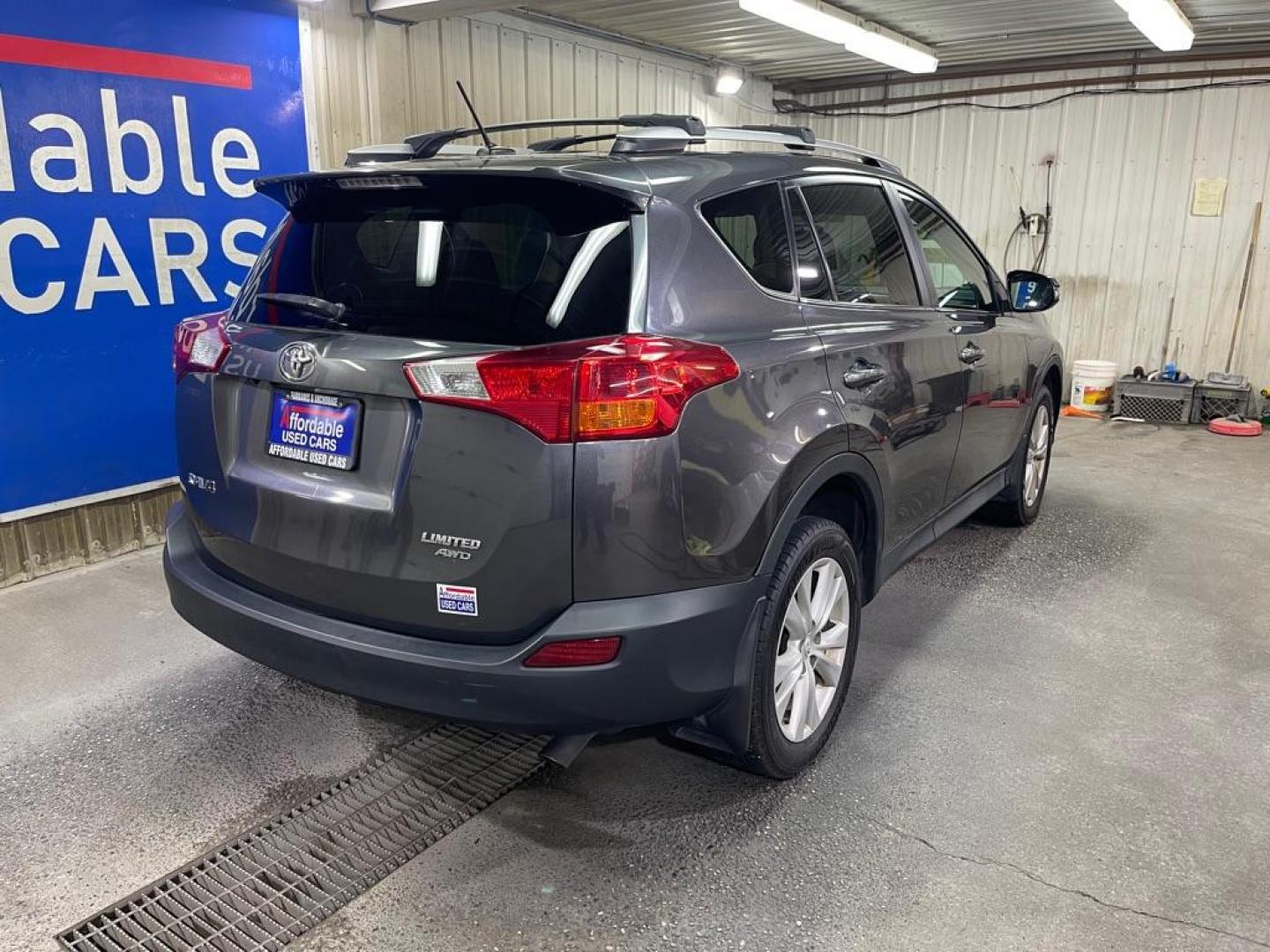 2015 GRAY TOYOTA RAV4 LIMITED (2T3DFREV8FW) with an 2.5L engine, Automatic transmission, located at 2525 S. Cushman, Fairbanks, AK, 99701, (907) 452-5707, 64.824036, -147.712311 - Photo#2