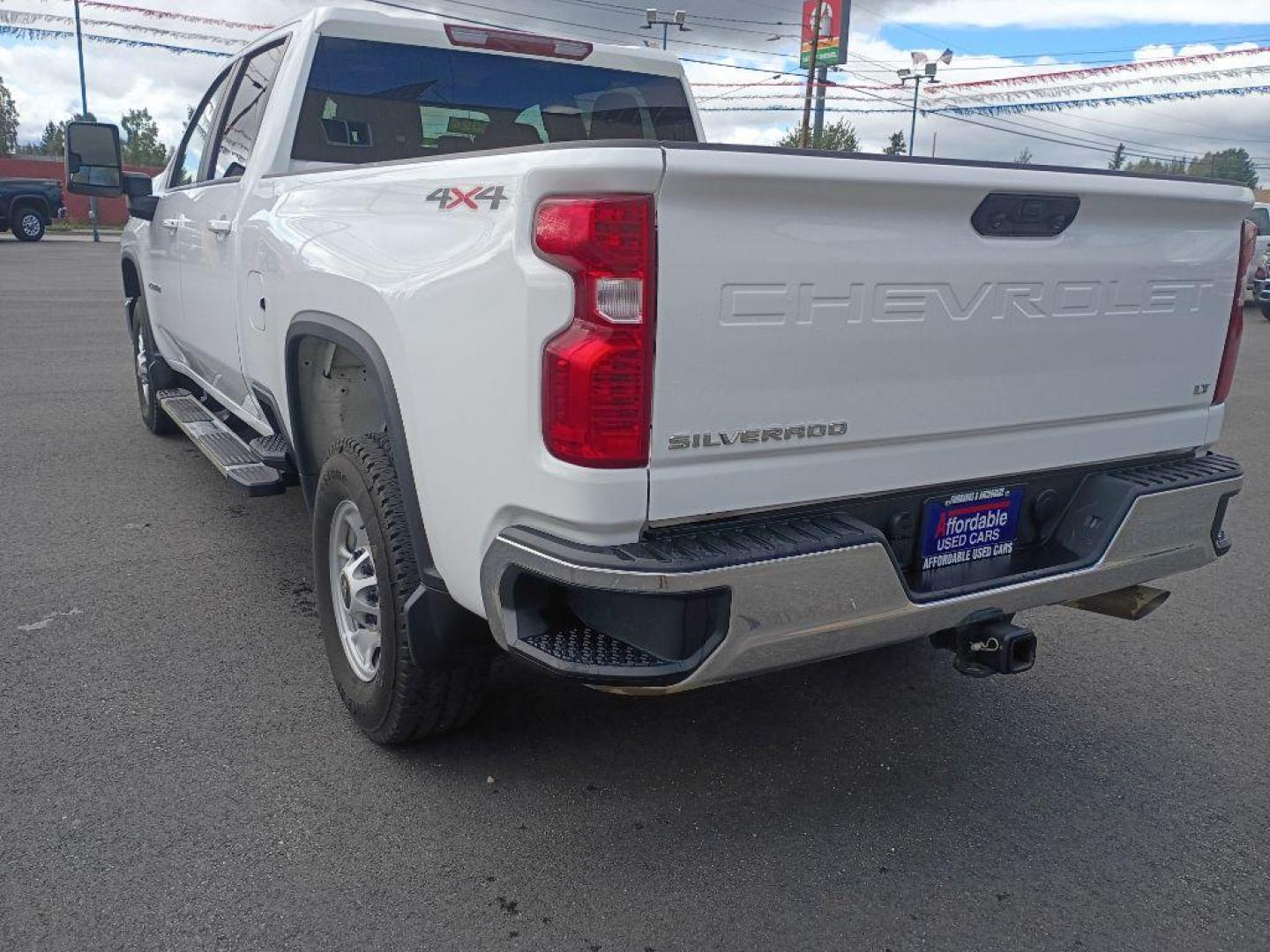 2024 WHITE CHEVROLET SILVERADO 2500 HEAVY DUTY LT (1GC4YNE78RF) with an 6.6L engine, Automatic transmission, located at 2525 S. Cushman, Fairbanks, AK, 99701, (907) 452-5707, 64.824036, -147.712311 - Photo#2