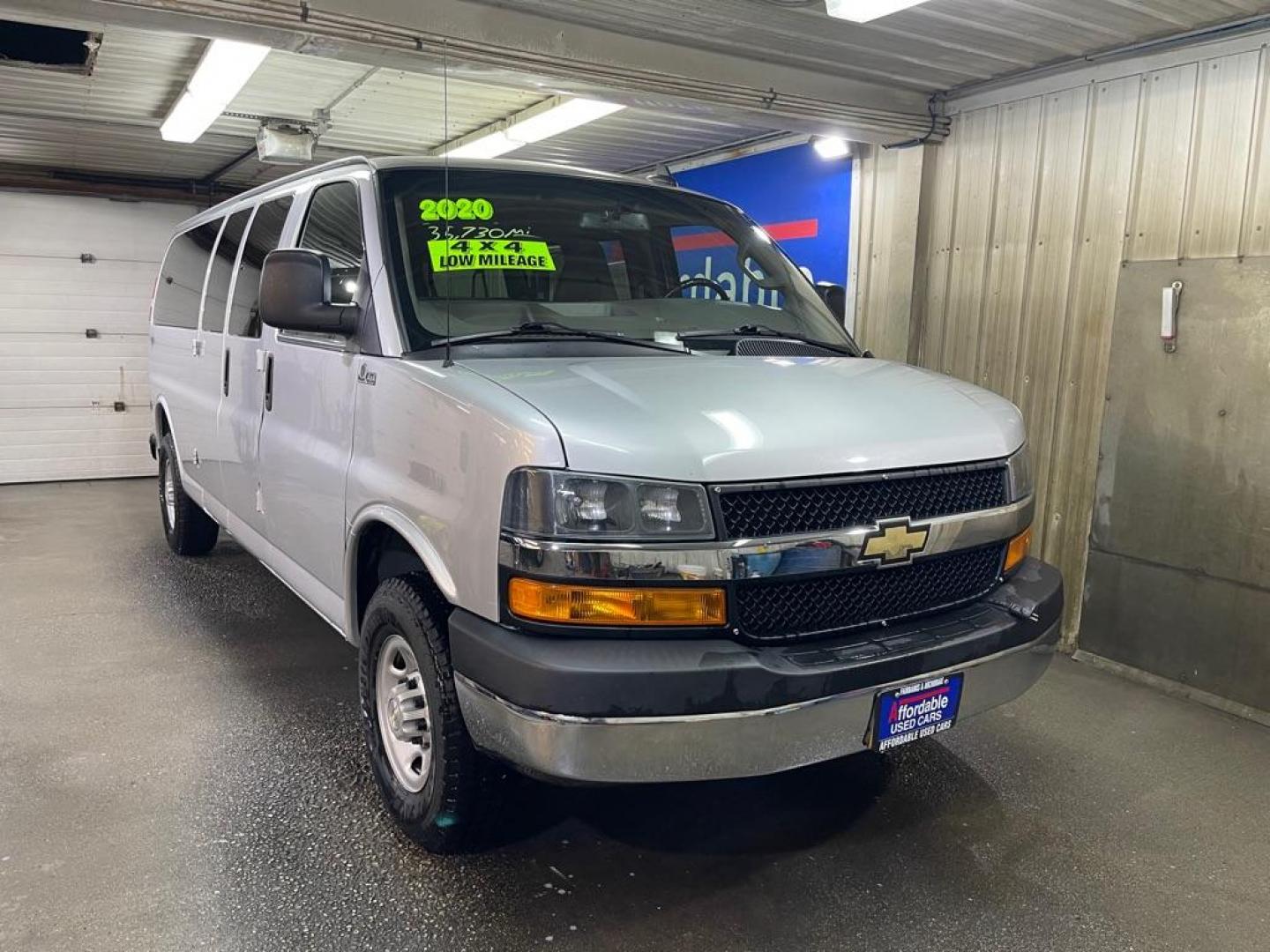 2020 SILVER CHEVROLET EXPRESS G3500 LS QUIG. 4X4 (1GAZGNFG6L1) with an 6.0L engine, Automatic transmission, located at 2525 S. Cushman, Fairbanks, AK, 99701, (907) 452-5707, 64.824036, -147.712311 - Photo#0