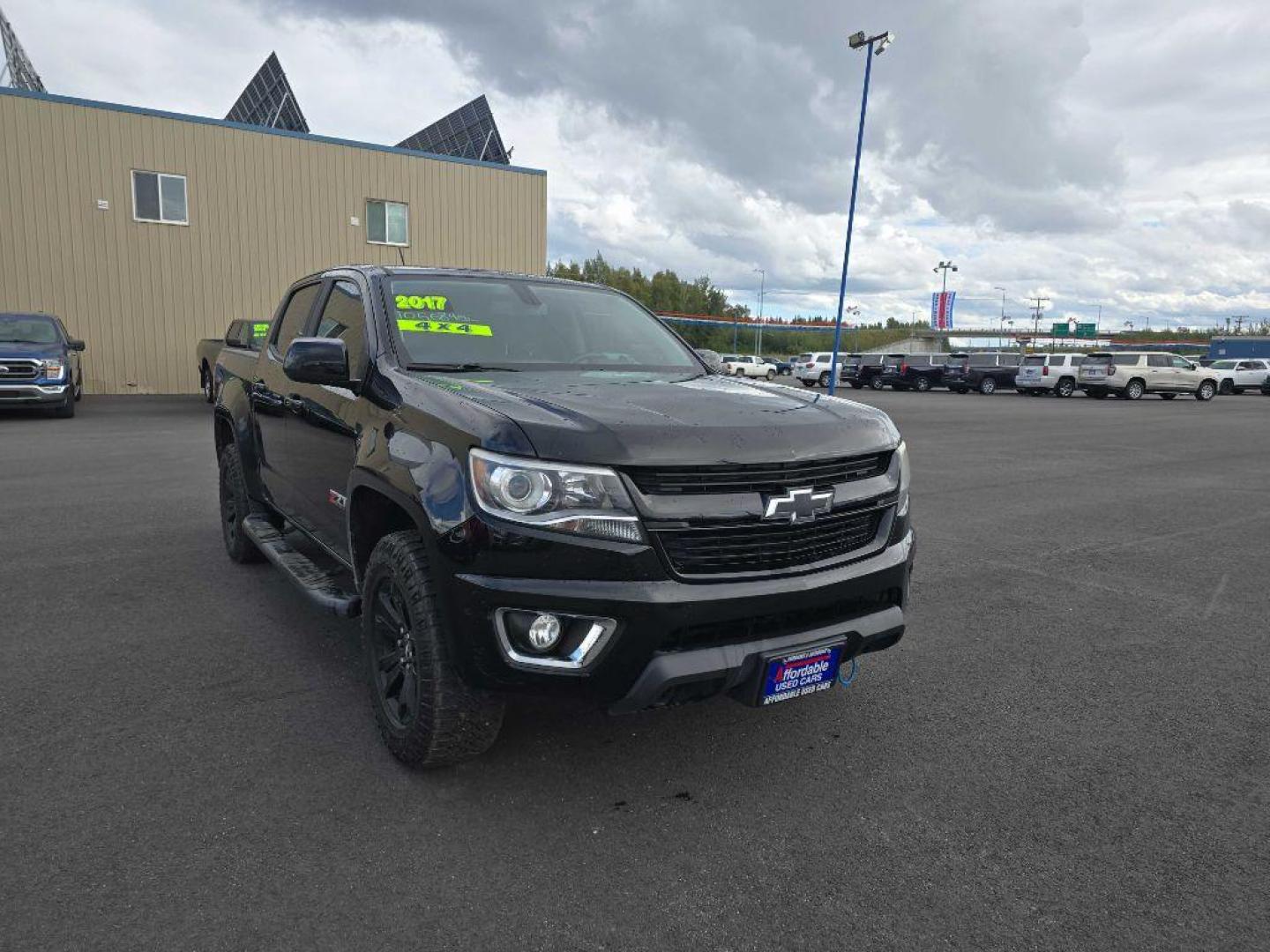 2017 BLACK CHEVROLET COLORADO Z71 (1GCGTDEN0H1) with an 3.6L engine, Automatic transmission, located at 2525 S. Cushman, Fairbanks, AK, 99701, (907) 452-5707, 64.824036, -147.712311 - Photo#1