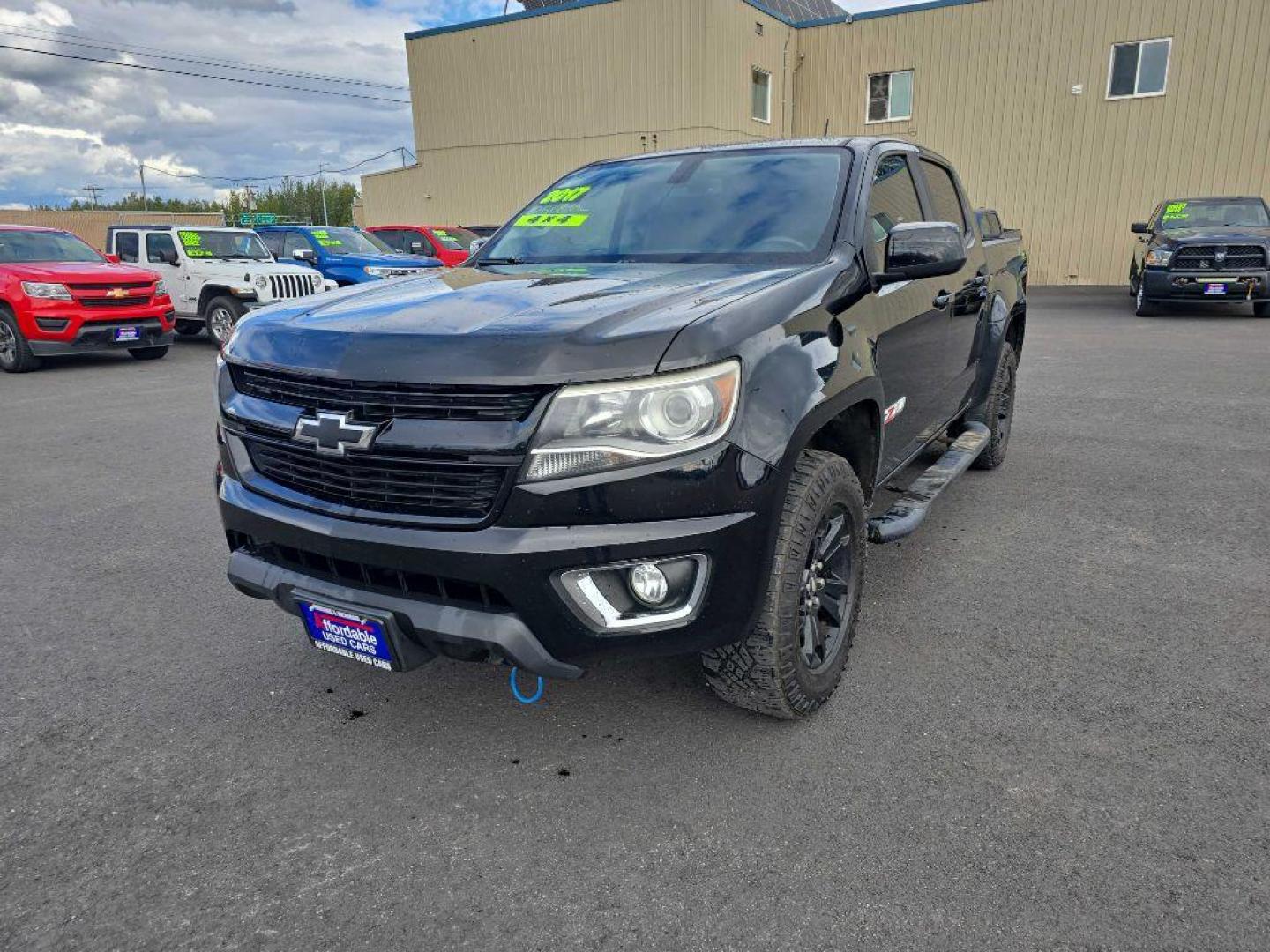 2017 BLACK CHEVROLET COLORADO Z71 (1GCGTDEN0H1) with an 3.6L engine, Automatic transmission, located at 2525 S. Cushman, Fairbanks, AK, 99701, (907) 452-5707, 64.824036, -147.712311 - Photo#2