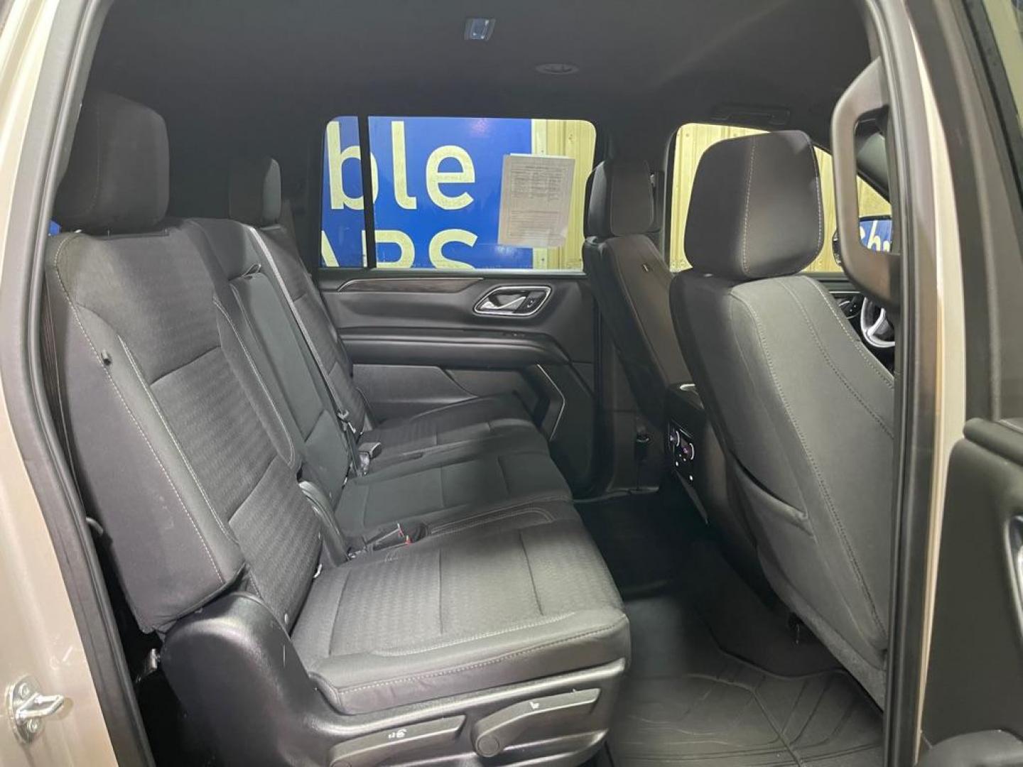 2021 GOLD CHEVROLET SUBURBAN 1500 LS (1GNSKBKD6MR) with an 5.3L engine, Automatic transmission, located at 2525 S. Cushman, Fairbanks, AK, 99701, (907) 452-5707, 64.824036, -147.712311 - Photo#4