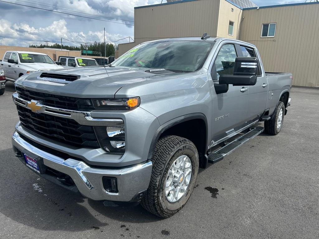 photo of 2024 CHEVROLET SILVERADO 3500 LT