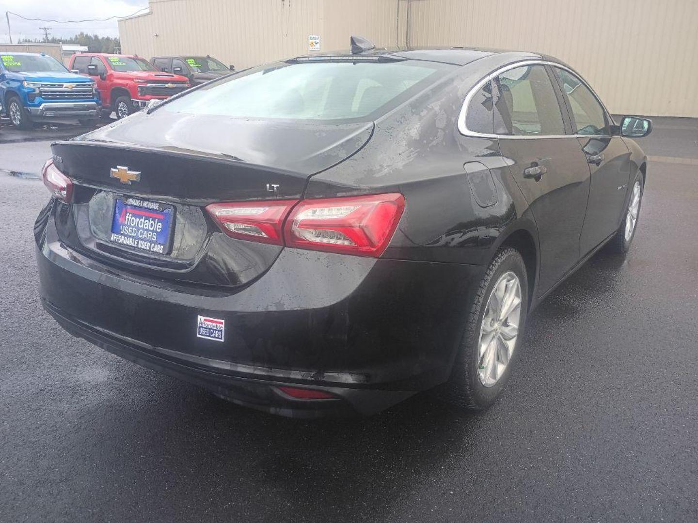 2020 BLACK CHEVROLET MALIBU LT (1G1ZD5ST2LF) with an 1.5L engine, Continuously Variable transmission, located at 2525 S. Cushman, Fairbanks, AK, 99701, (907) 452-5707, 64.824036, -147.712311 - Photo#3