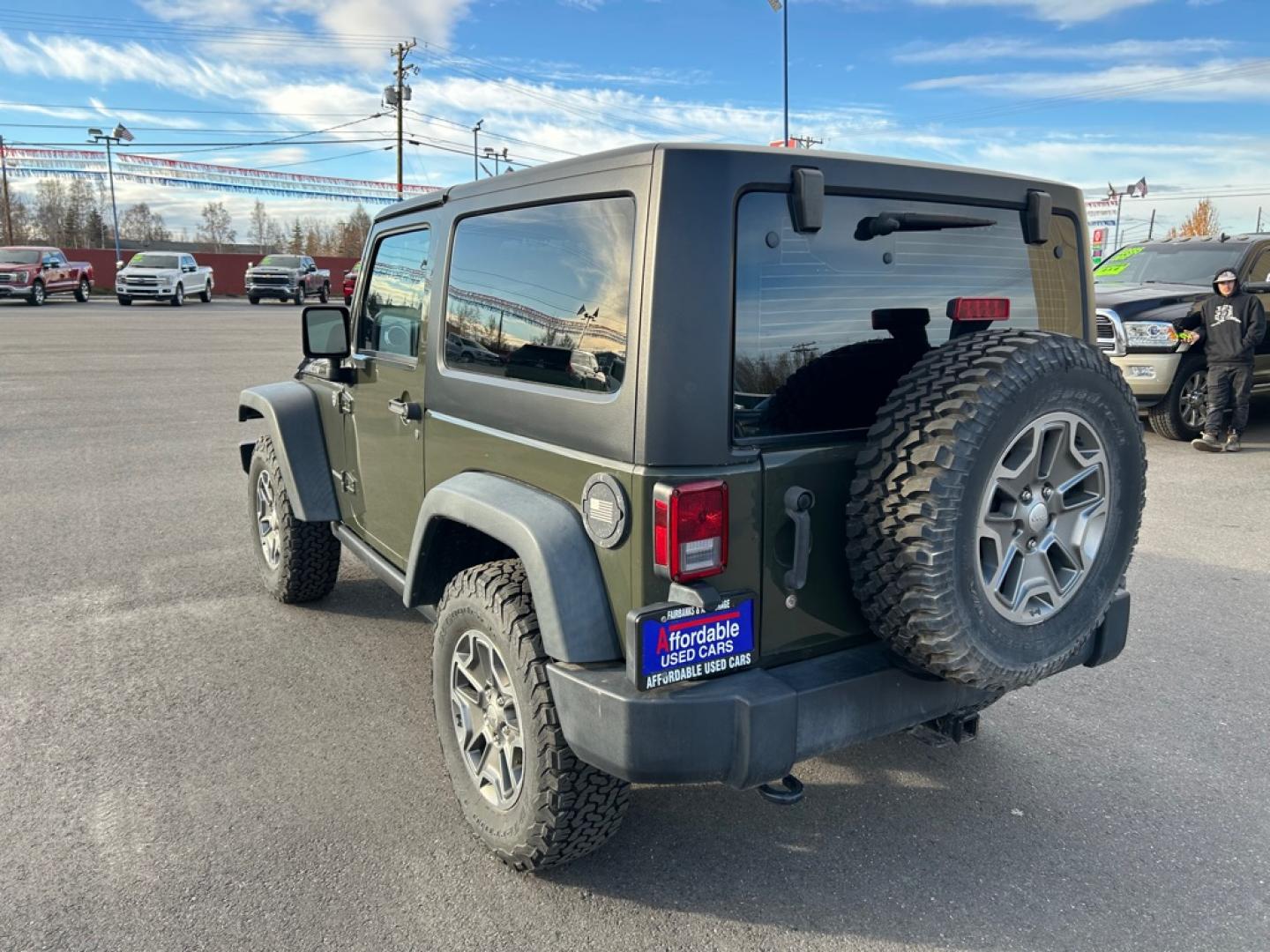 2015 GREEN JEEP WRANGLER RUBICON (1C4BJWCG5FL) with an 3.6L engine, 5-Speed Manual transmission, located at 2525 S. Cushman, Fairbanks, AK, 99701, (907) 452-5707, 64.824036, -147.712311- Photo#3
