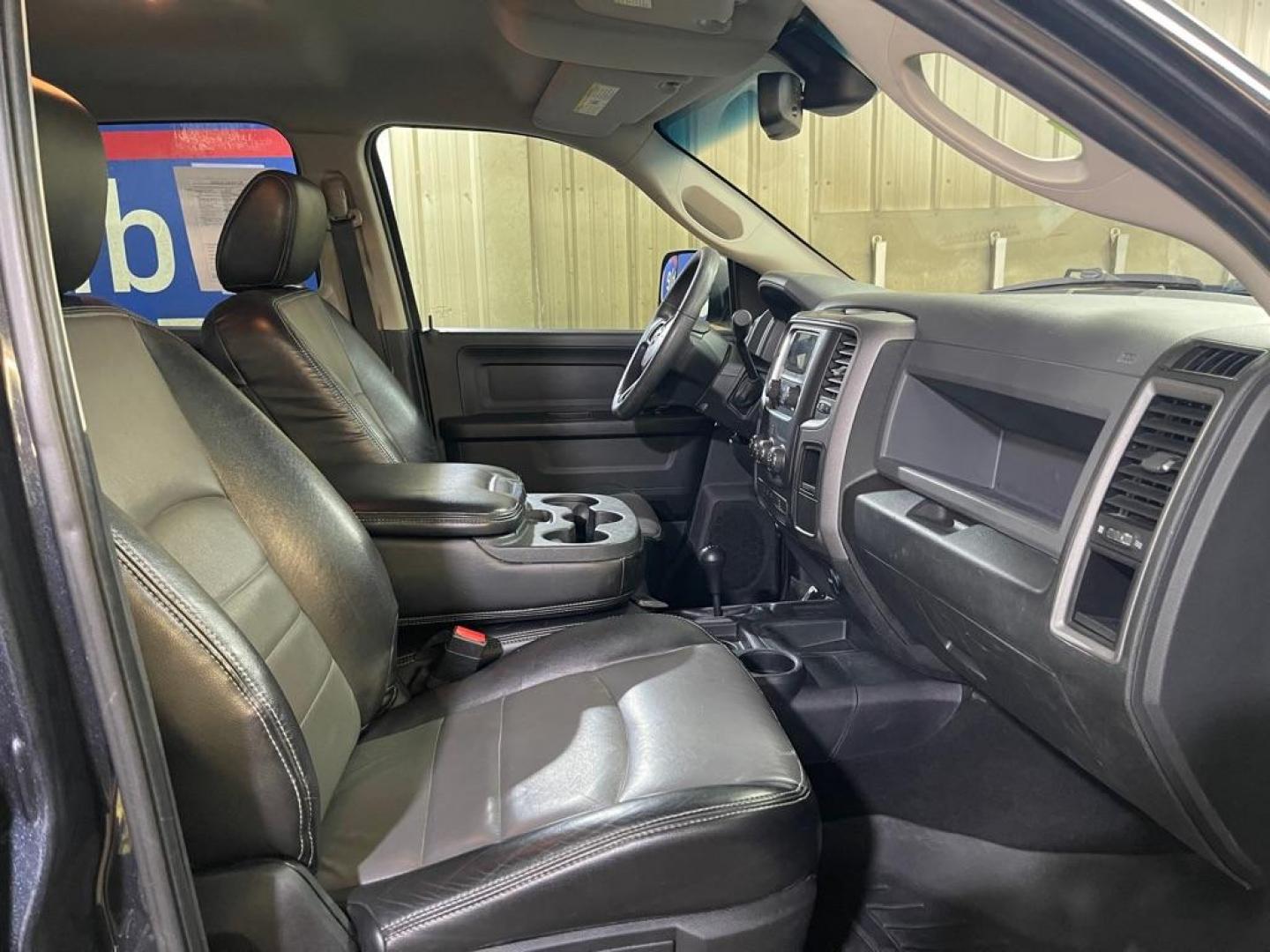 2018 BLACK RAM 2500 ST (3C6UR5HJ0JG) with an 6.4L engine, Automatic transmission, located at 2525 S. Cushman, Fairbanks, AK, 99701, (907) 452-5707, 64.824036, -147.712311 - Photo#3