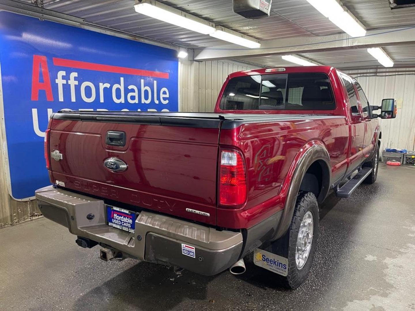 2016 RED FORD F350 SUPER DUTY (1FT8W3B68GE) with an 6.2L engine, Automatic transmission, located at 2525 S. Cushman, Fairbanks, AK, 99701, (907) 452-5707, 64.824036, -147.712311 - Photo#2